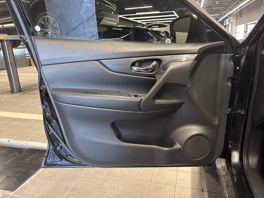 used 2020 Nissan Rogue car, priced at $16,200