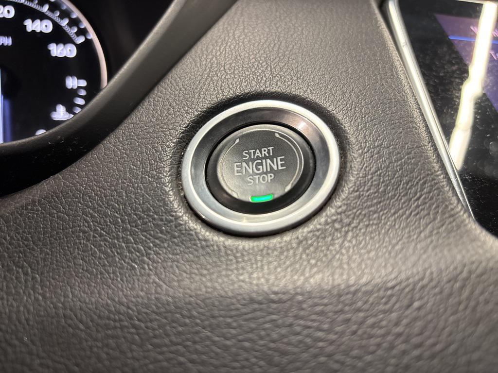 used 2020 Cadillac XT4 car, priced at $19,400