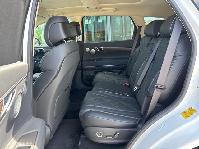 new 2025 Genesis GV80 car