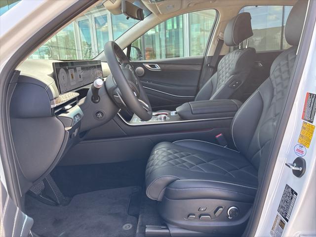 new 2025 Genesis GV80 car