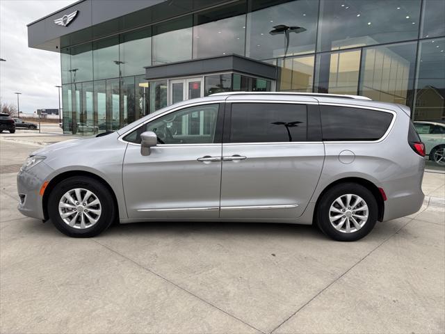 used 2018 Chrysler Pacifica car, priced at $15,875