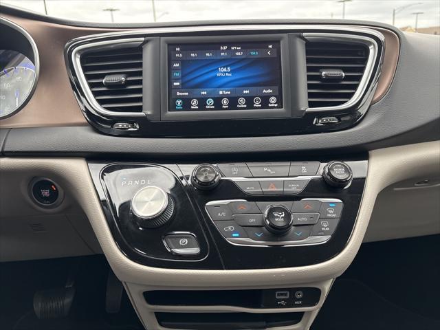 used 2018 Chrysler Pacifica car, priced at $15,875