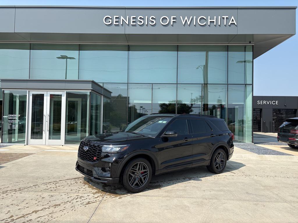 used 2025 Ford Explorer car, priced at $51,900