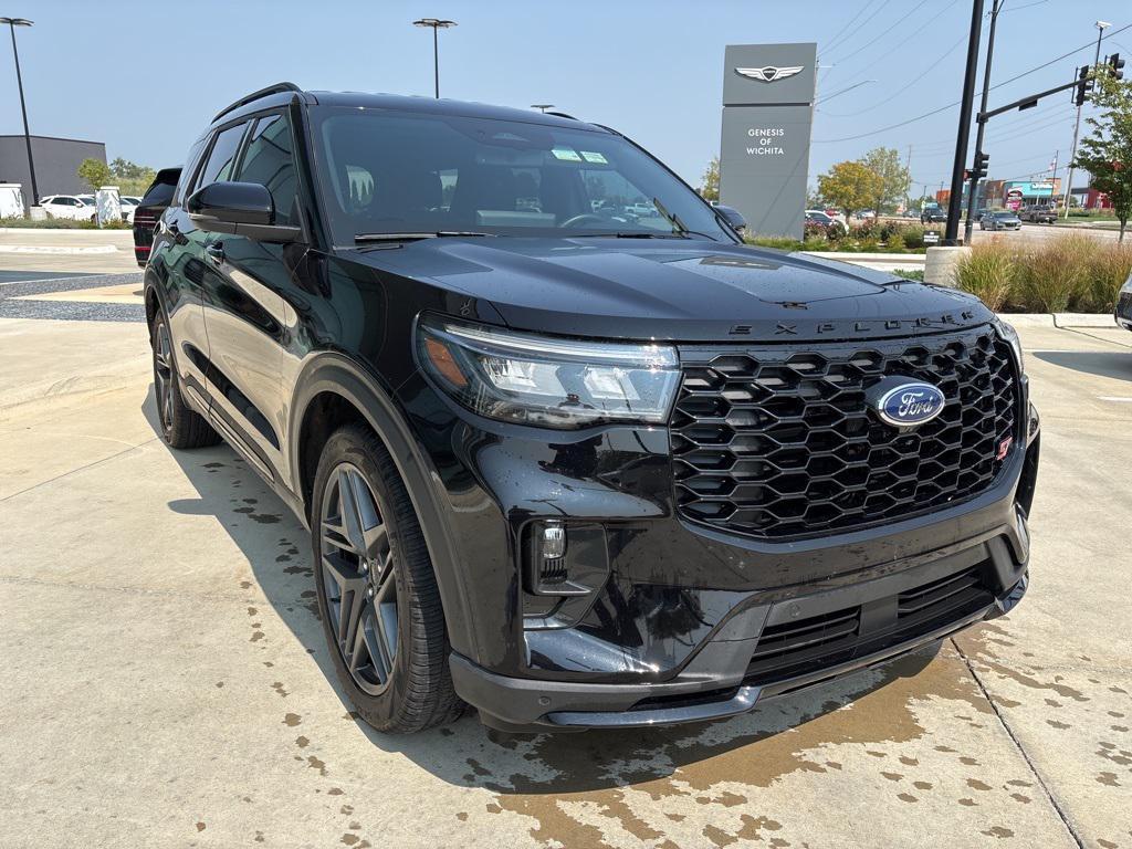 used 2025 Ford Explorer car, priced at $51,900