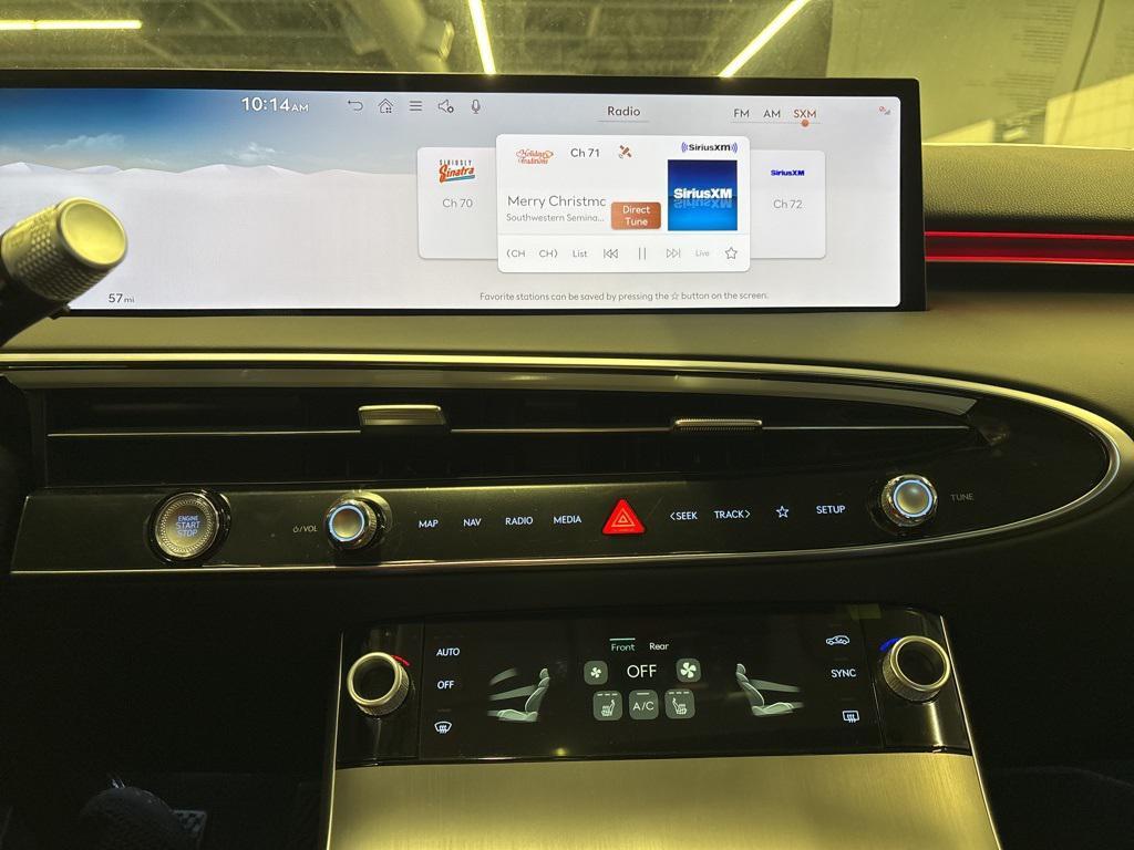 new 2026 Genesis GV70 car