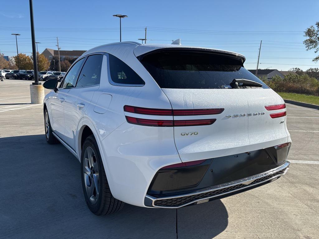 new 2026 Genesis GV70 car