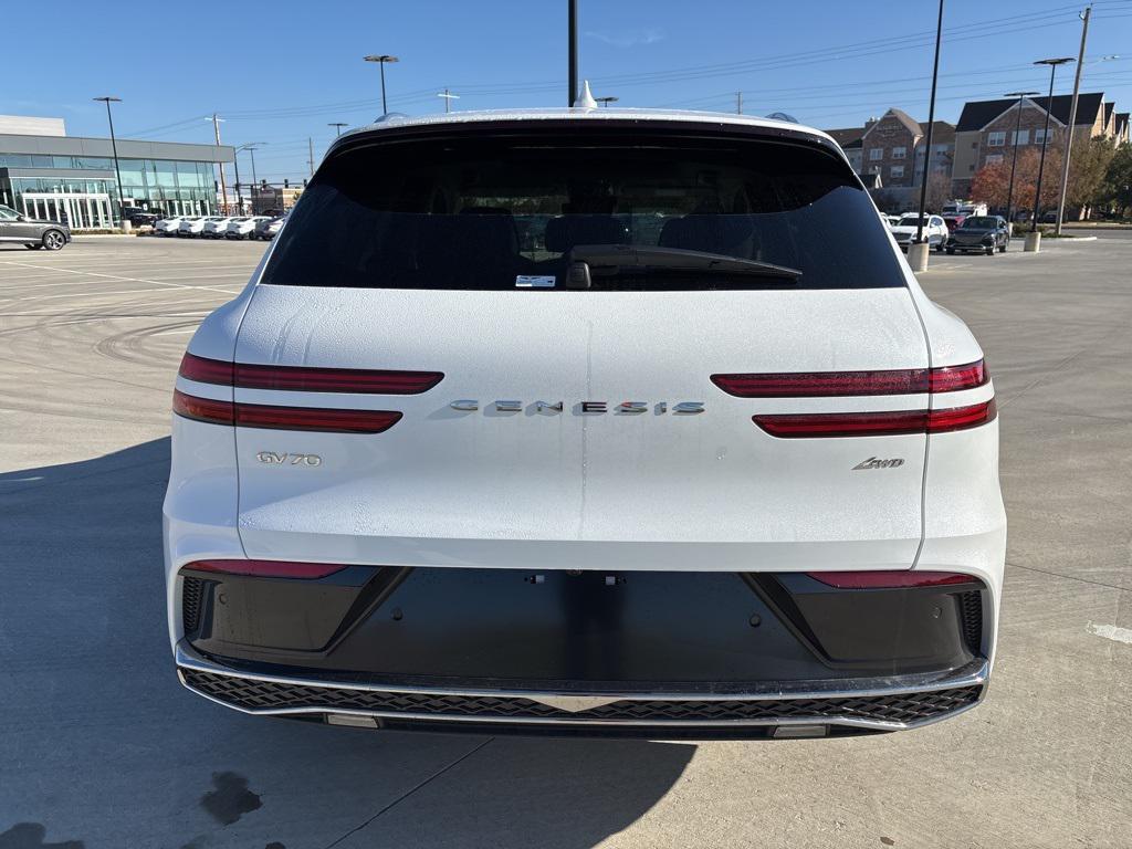 new 2026 Genesis GV70 car