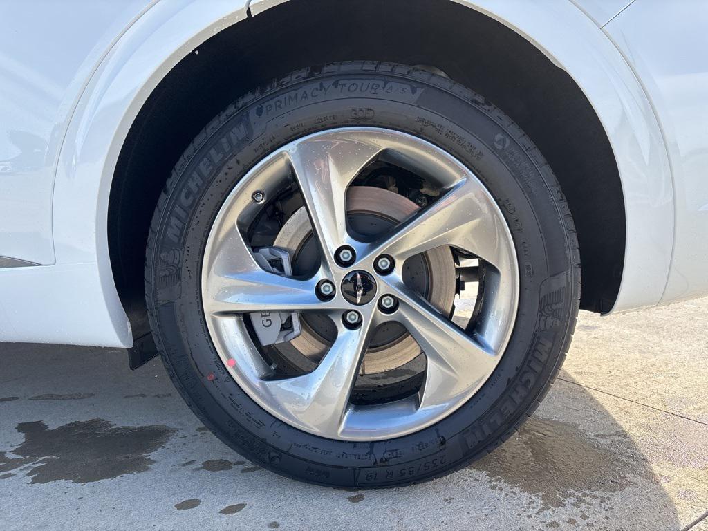 new 2026 Genesis GV70 car