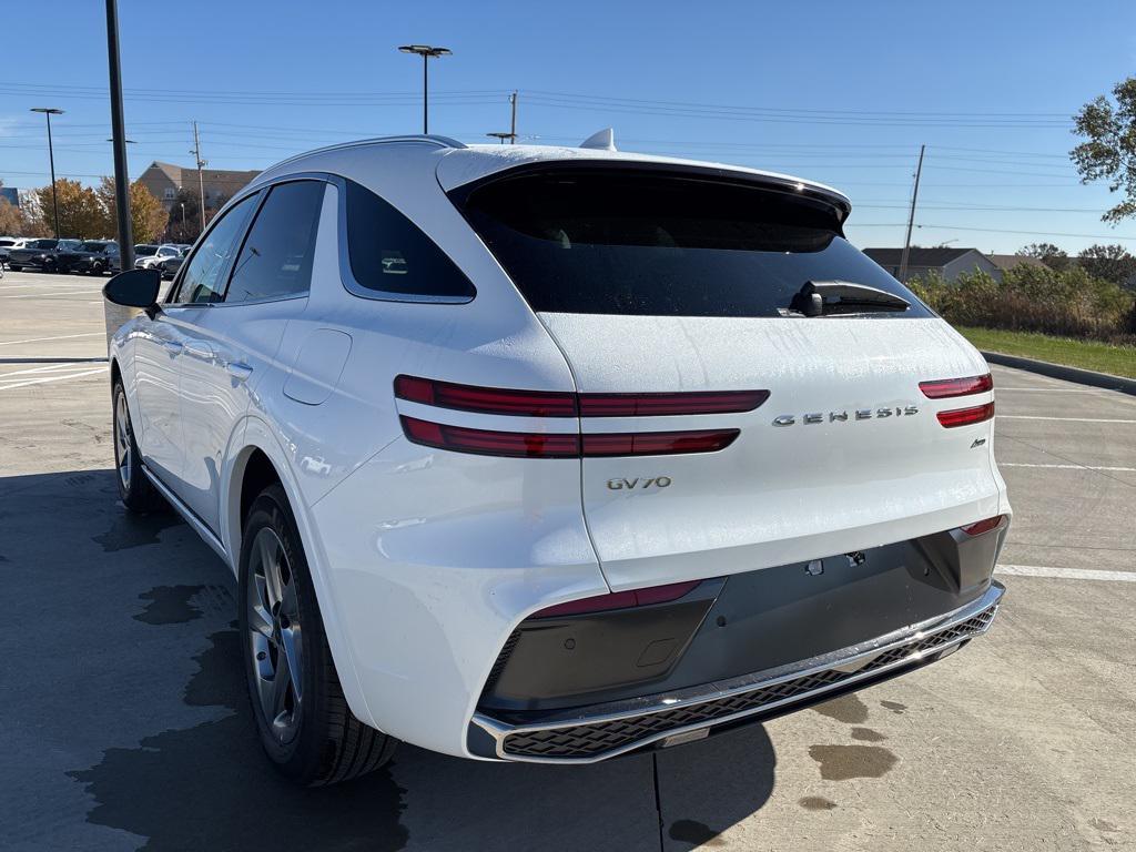 new 2026 Genesis GV70 car