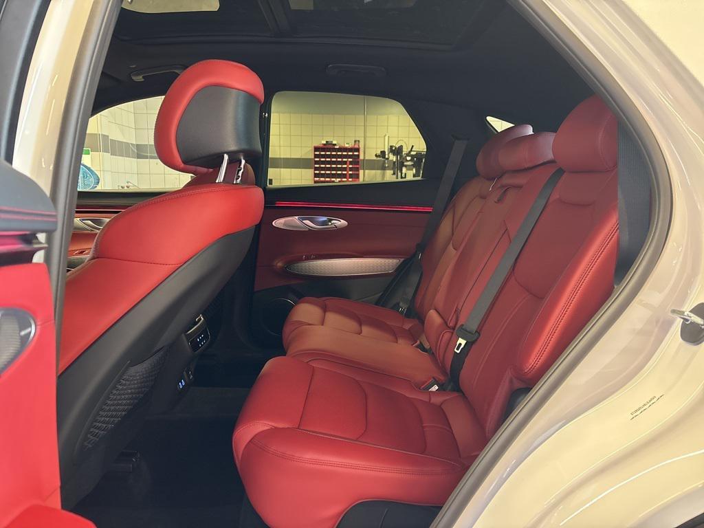 new 2026 Genesis GV70 car