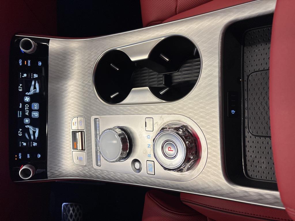 new 2026 Genesis GV70 car