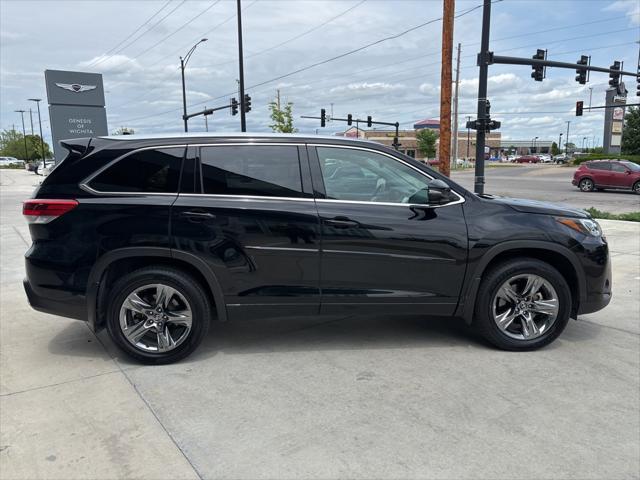 used 2019 Toyota Highlander car, priced at $30,950