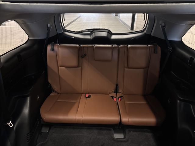 used 2019 Toyota Highlander car, priced at $30,950