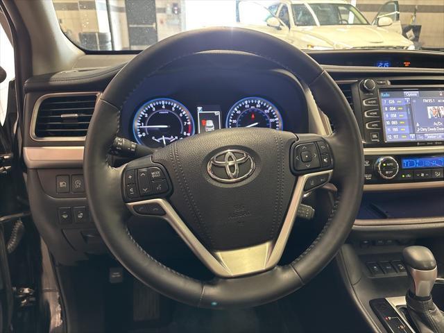 used 2019 Toyota Highlander car, priced at $30,950