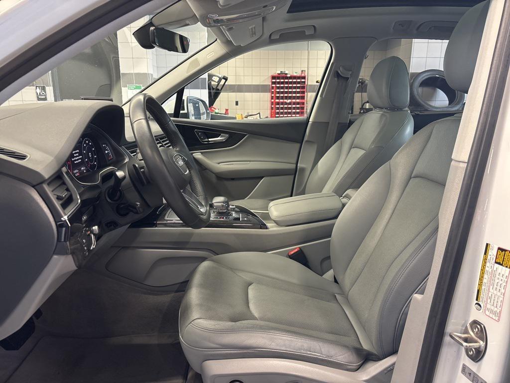 used 2017 Audi Q7 car, priced at $17,400