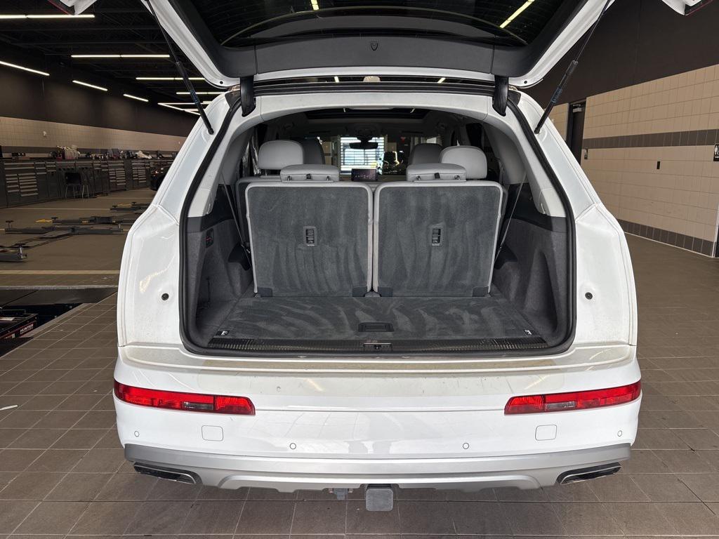 used 2017 Audi Q7 car, priced at $17,400