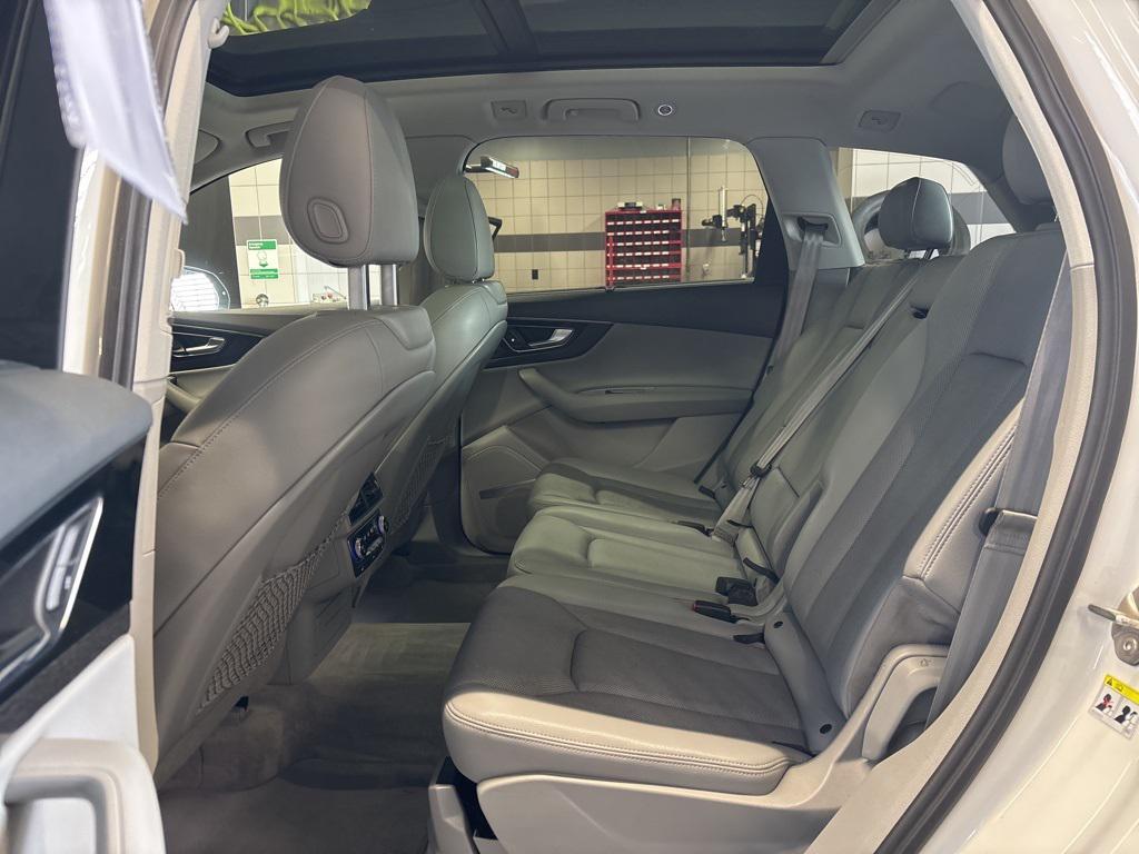 used 2017 Audi Q7 car, priced at $17,400