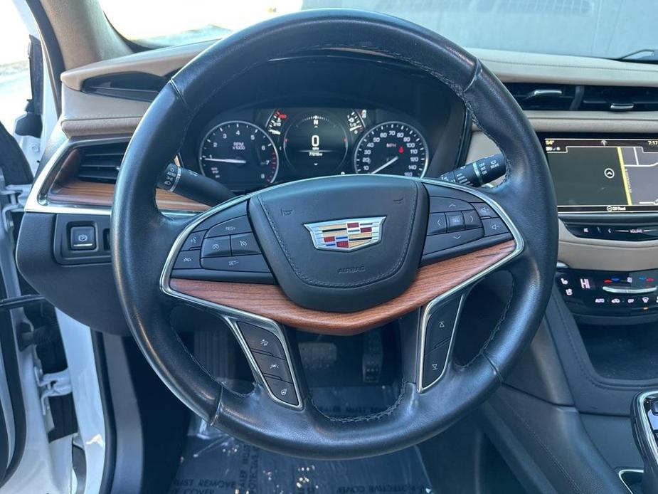 used 2019 Cadillac XT5 car, priced at $25,500