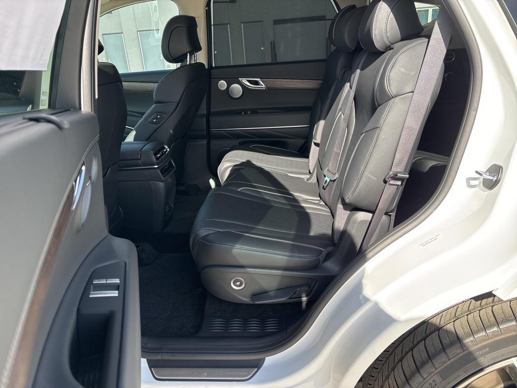 new 2026 Genesis GV80 car