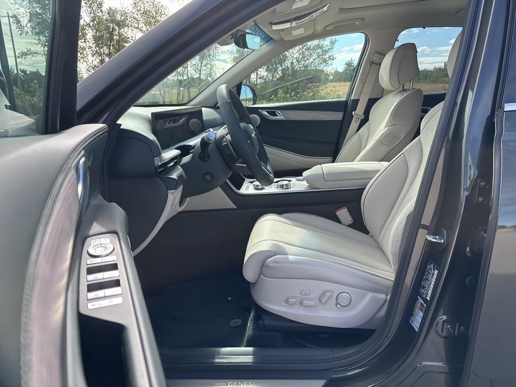 new 2026 Genesis GV80 car