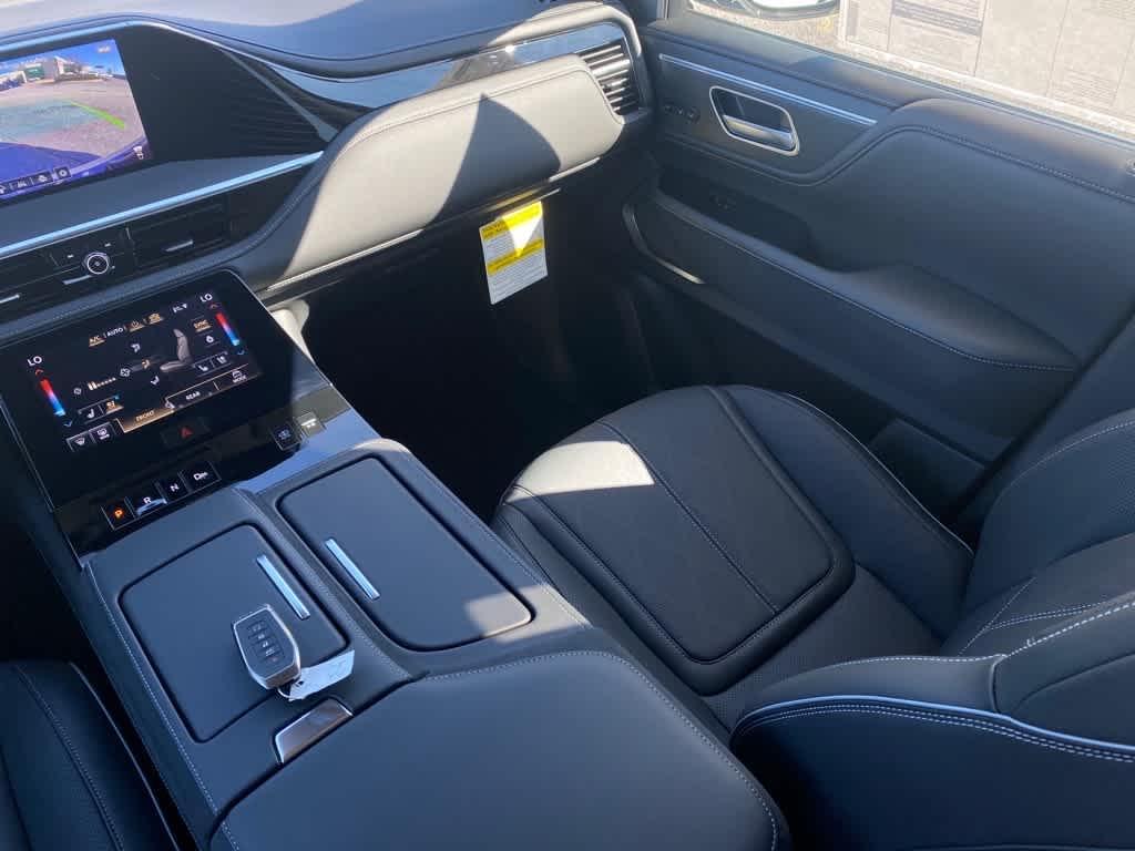 new 2025 INFINITI QX80 car, priced at $105,390