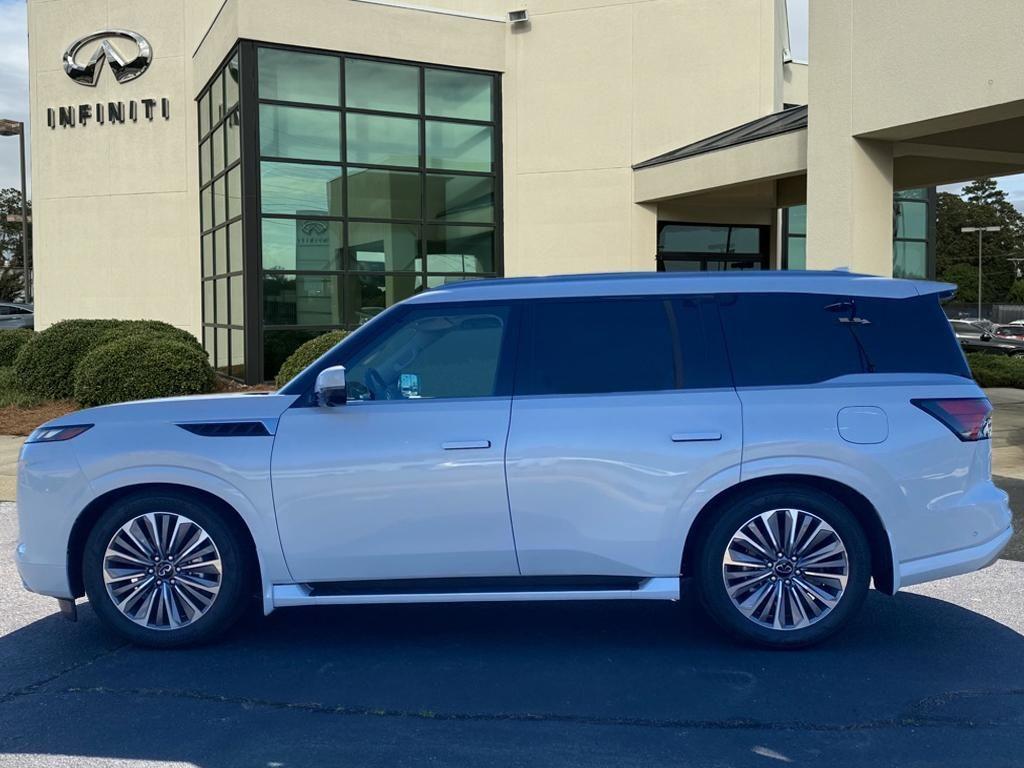 new 2025 INFINITI QX80 car, priced at $104,326