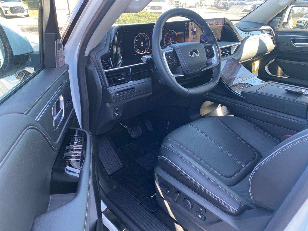 new 2025 INFINITI QX80 car, priced at $104,326