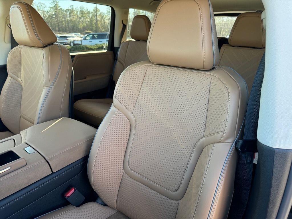 new 2025 INFINITI QX80 car, priced at $93,695