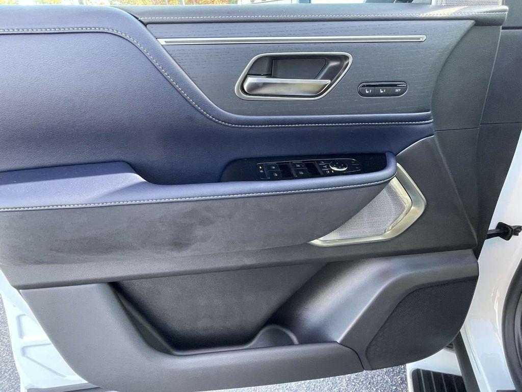 new 2026 INFINITI QX80 car, priced at $107,525