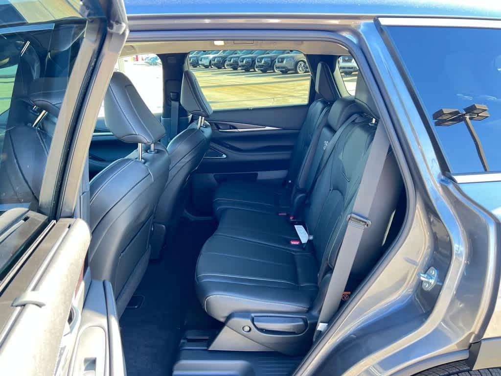 new 2025 INFINITI QX60 car, priced at $62,583