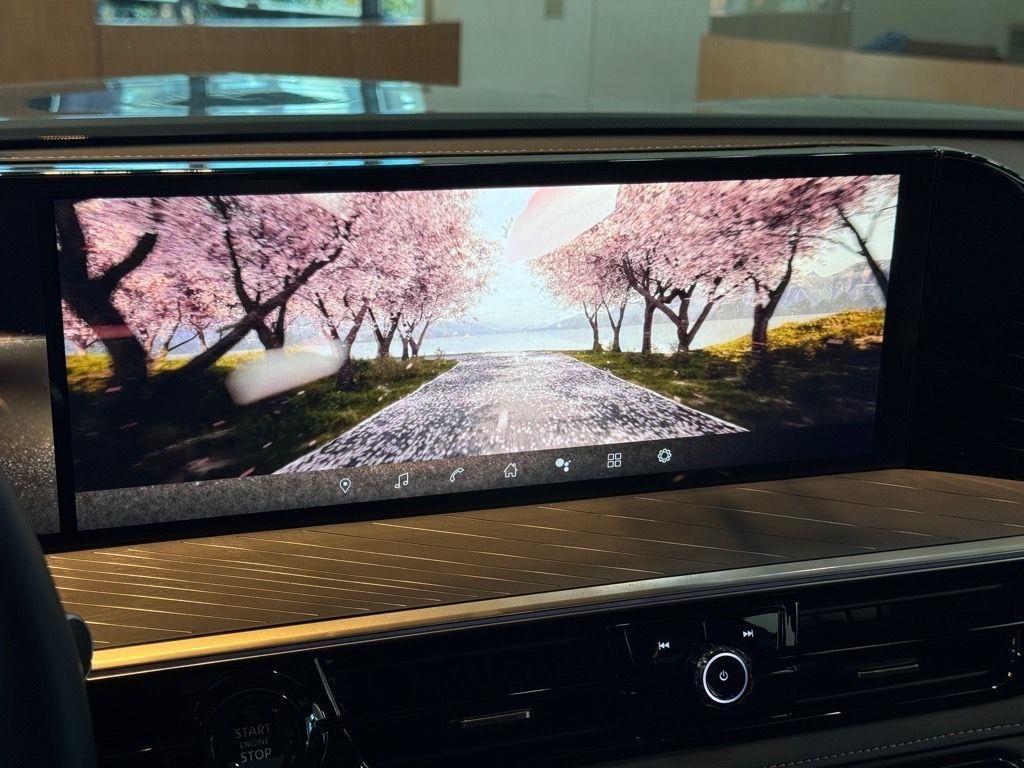 new 2025 INFINITI QX80 car, priced at $109,309