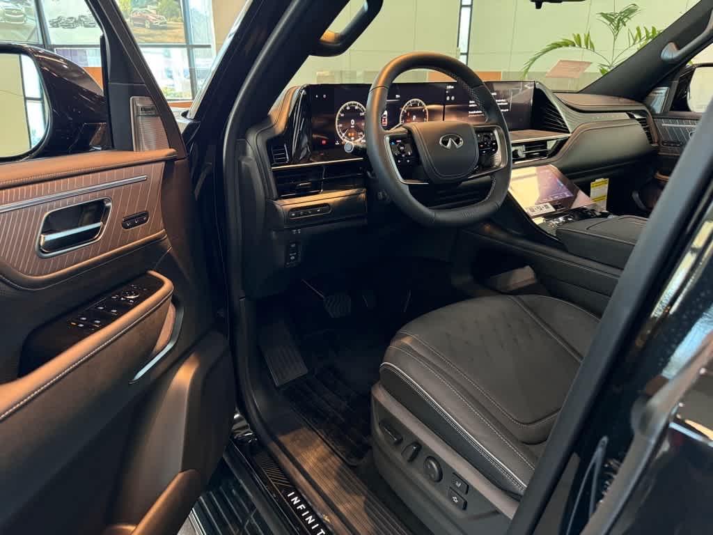 new 2025 INFINITI QX80 car, priced at $109,309