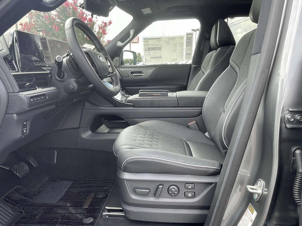 new 2025 INFINITI QX80 car, priced at $113,850