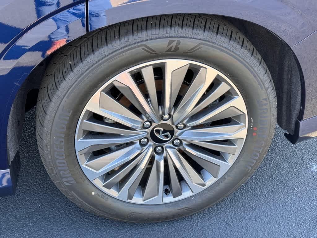 new 2025 INFINITI QX80 car, priced at $97,664