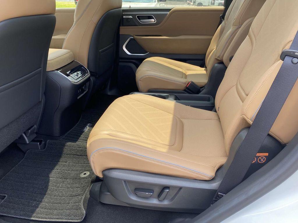 new 2025 INFINITI QX80 car, priced at $96,100