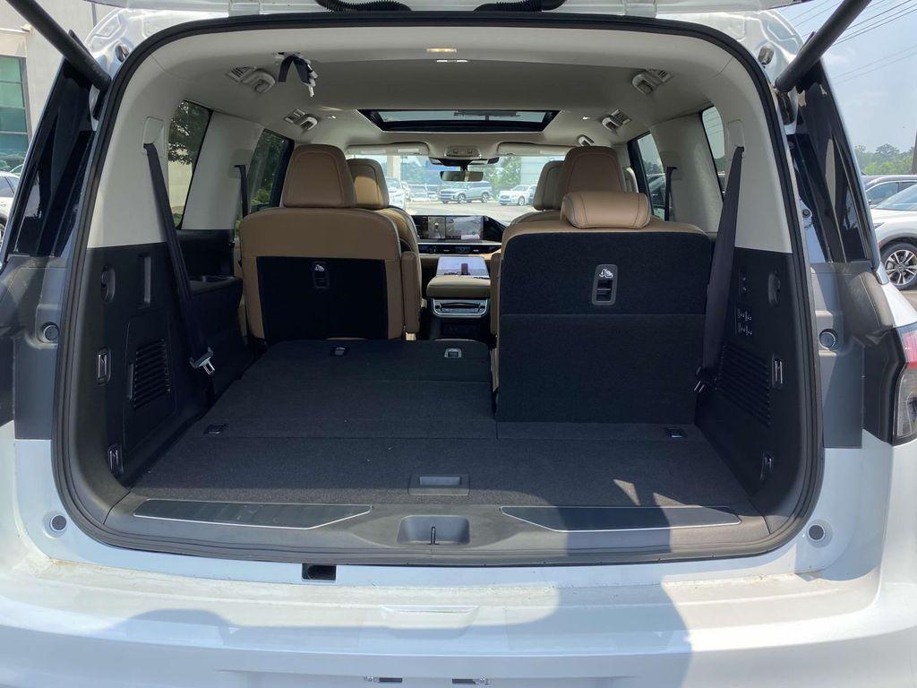new 2025 INFINITI QX80 car, priced at $96,100