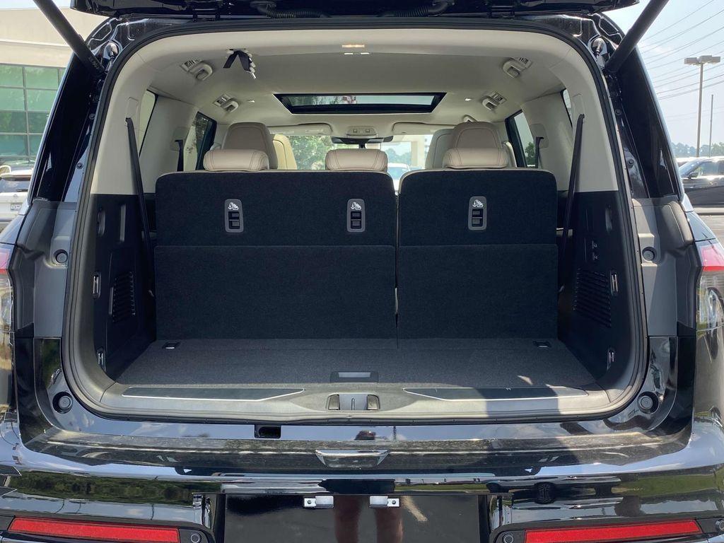 new 2025 INFINITI QX80 car, priced at $87,955