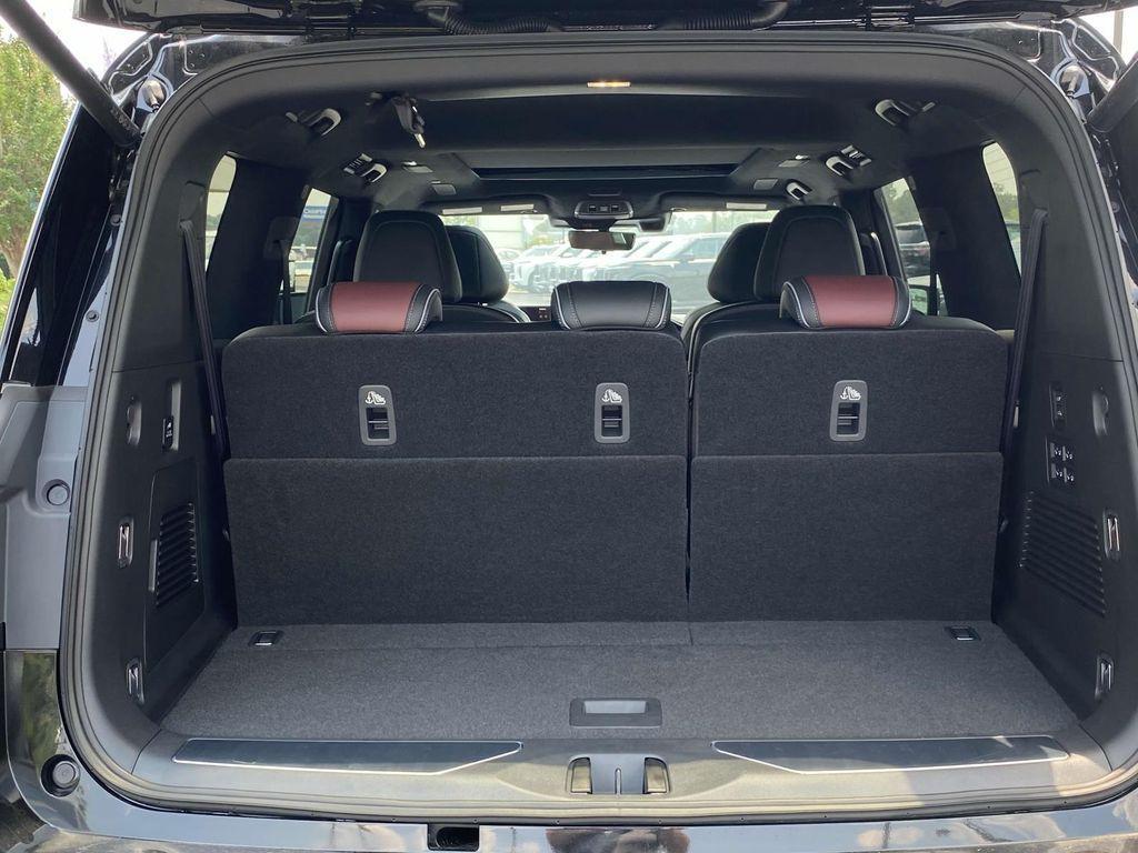 new 2025 INFINITI QX80 car, priced at $112,590