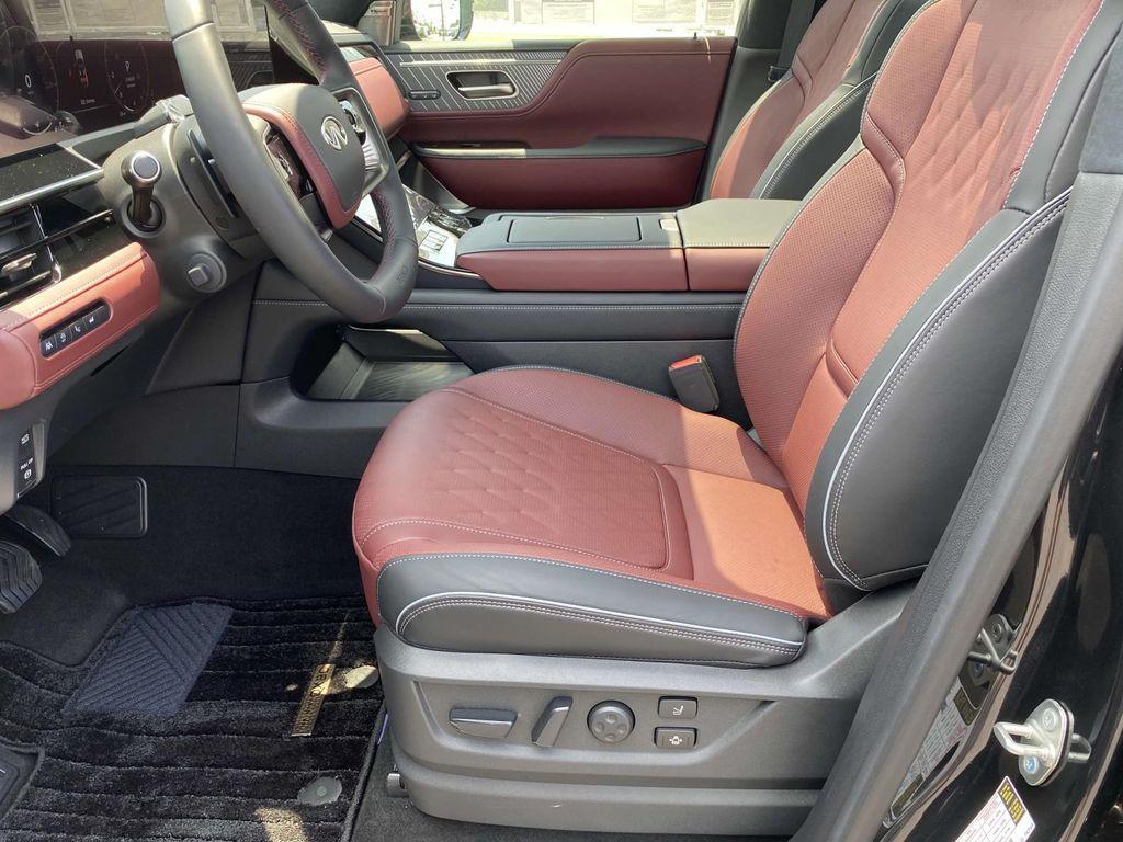 new 2025 INFINITI QX80 car, priced at $112,590