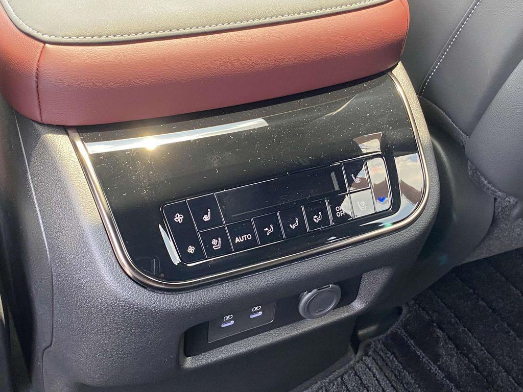 new 2025 INFINITI QX80 car, priced at $112,590