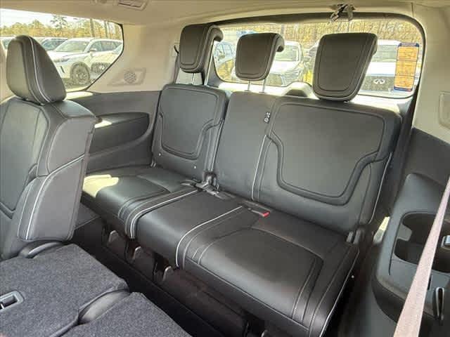 new 2025 INFINITI QX80 car, priced at $90,801