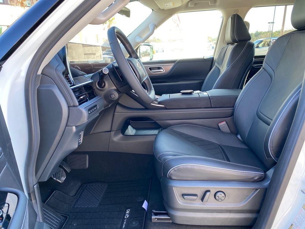new 2025 INFINITI QX80 car, priced at $88,423