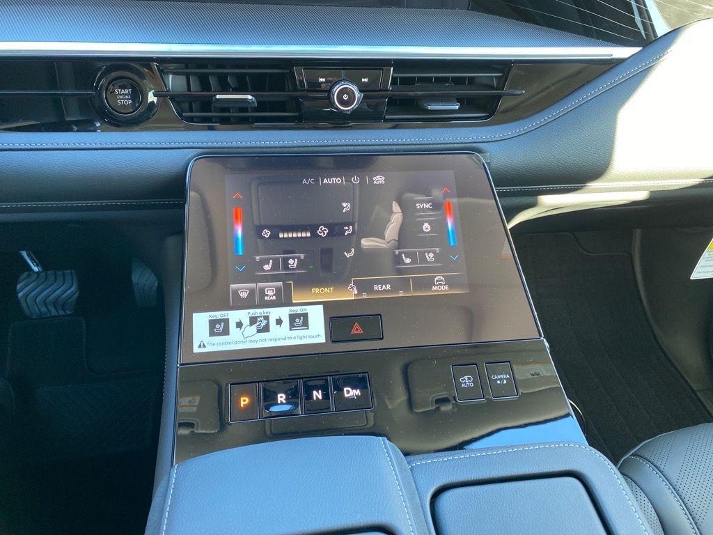 new 2025 INFINITI QX80 car, priced at $88,423