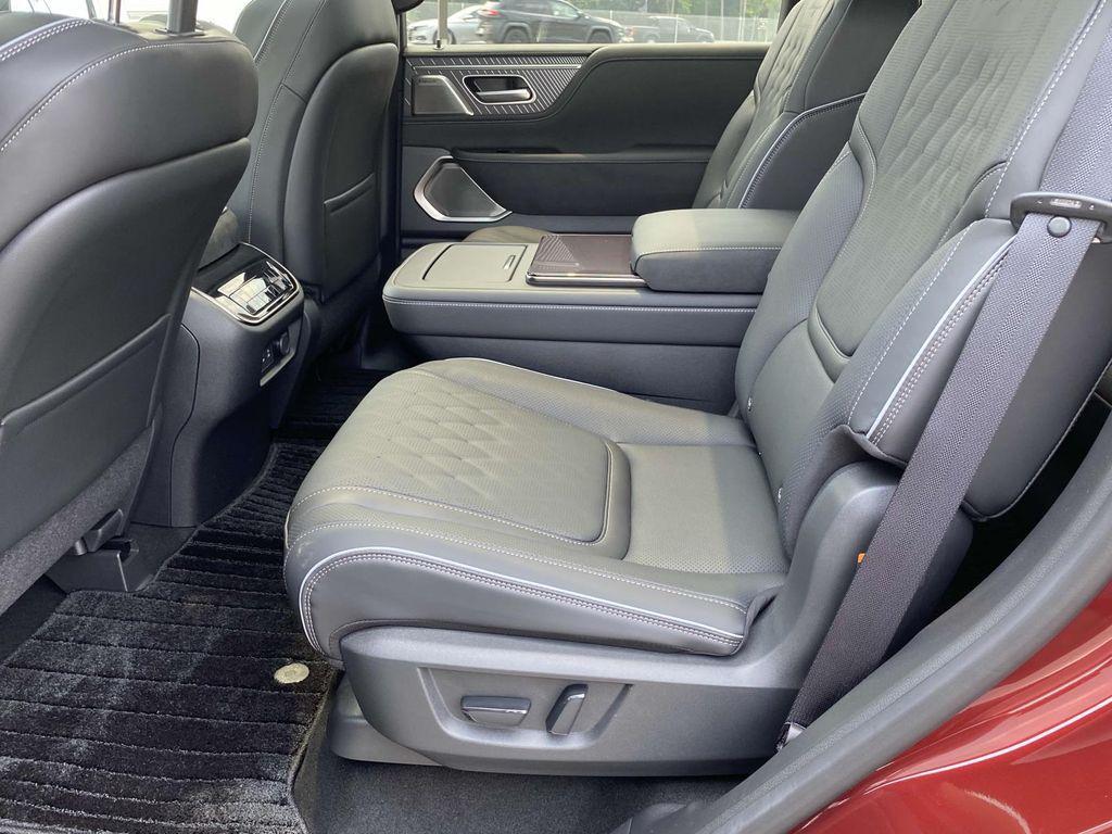 new 2025 INFINITI QX80 car, priced at $113,000