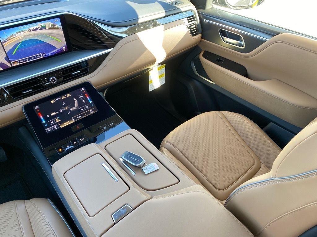 new 2025 INFINITI QX80 car, priced at $88,227