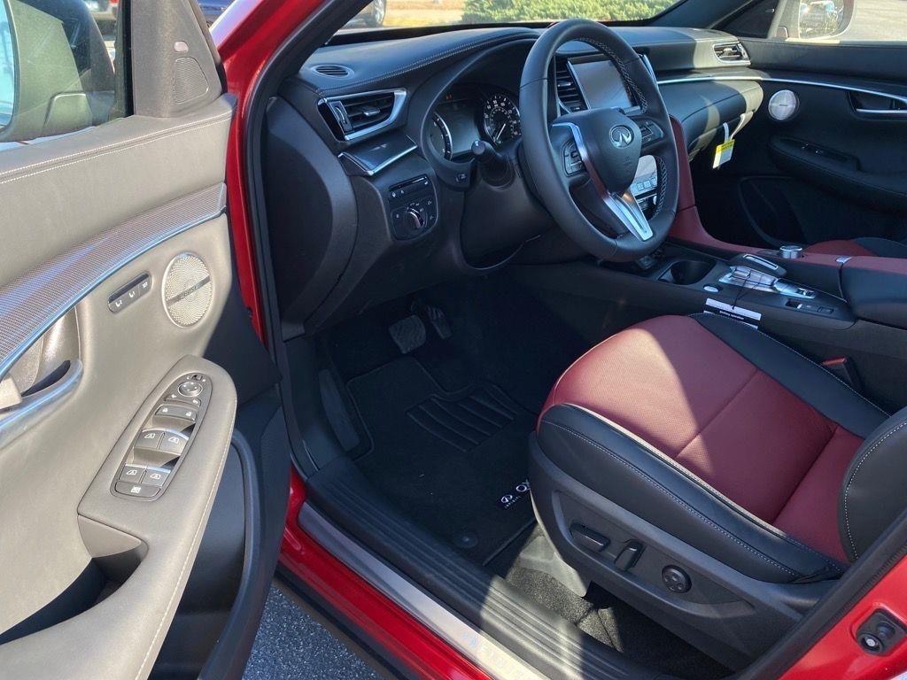 new 2025 INFINITI QX50 car, priced at $53,738