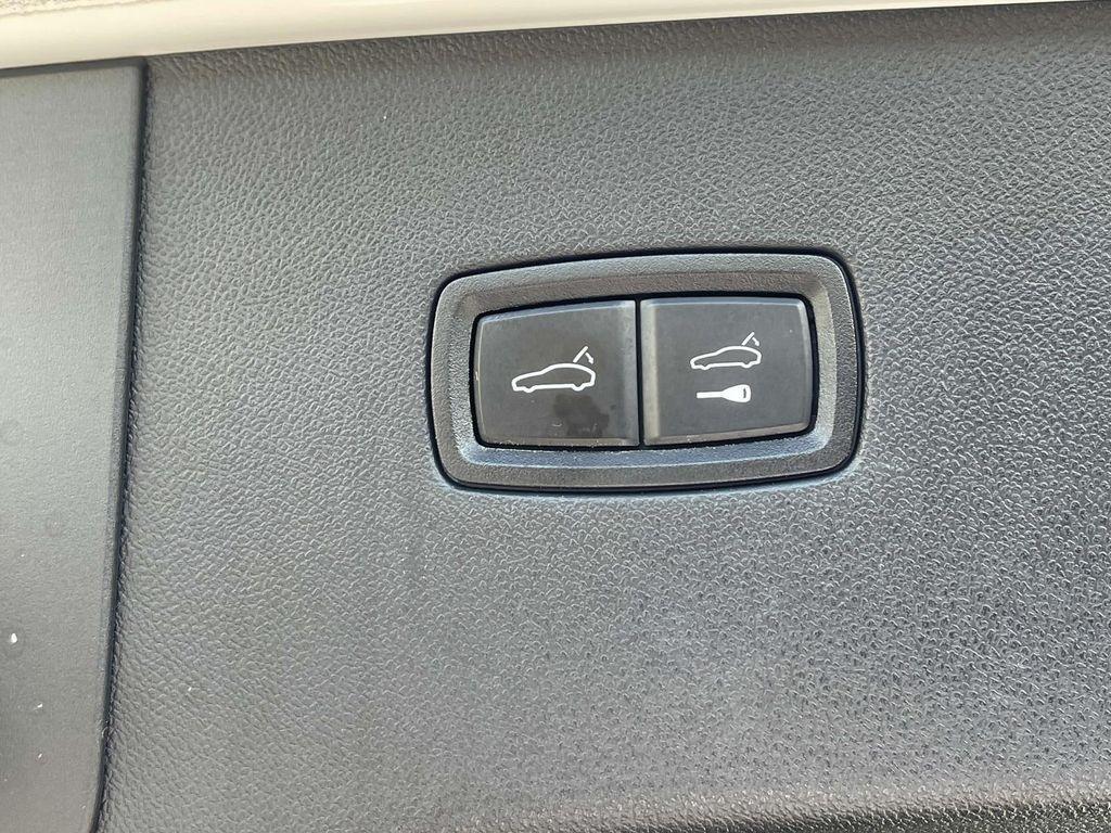 used 2021 Porsche Cayenne car, priced at $55,988
