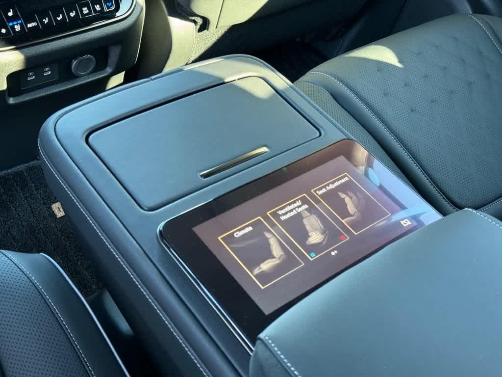 new 2025 INFINITI QX80 car, priced at $107,201