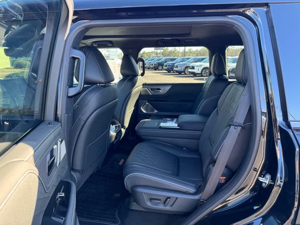new 2025 INFINITI QX80 car, priced at $107,201