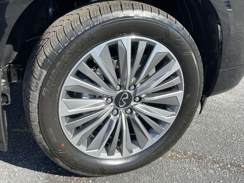 new 2026 INFINITI QX80 car, priced at $97,580